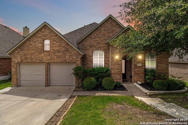 15714 Alamogordo, Helotes