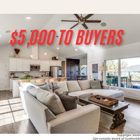 9050 Rebecca Creek, Spring Branch