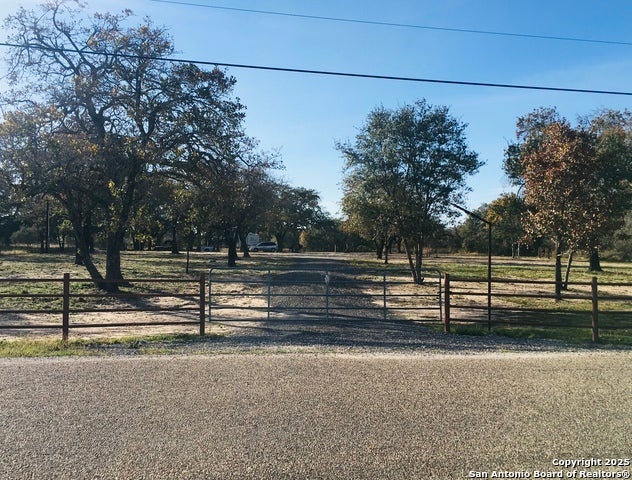 1210 Blue Quail, Lytle