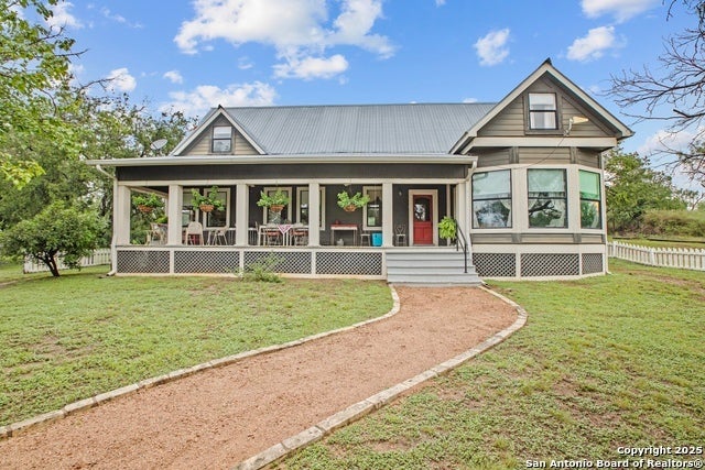 211 W Riverside Dr, Llano