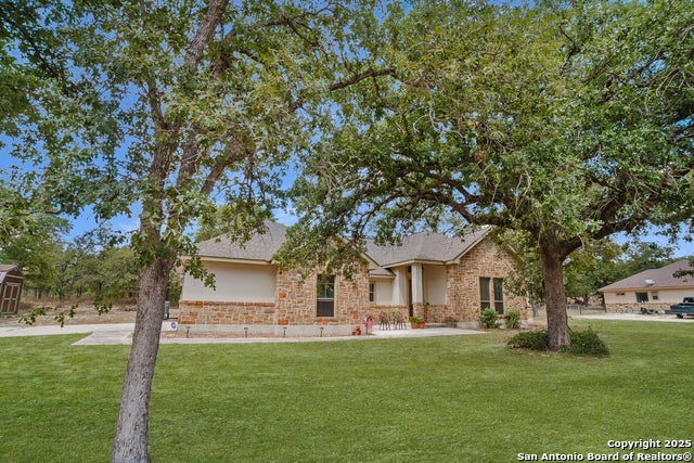 205 Sendera Crossing (1.4 Acres), La Vernia