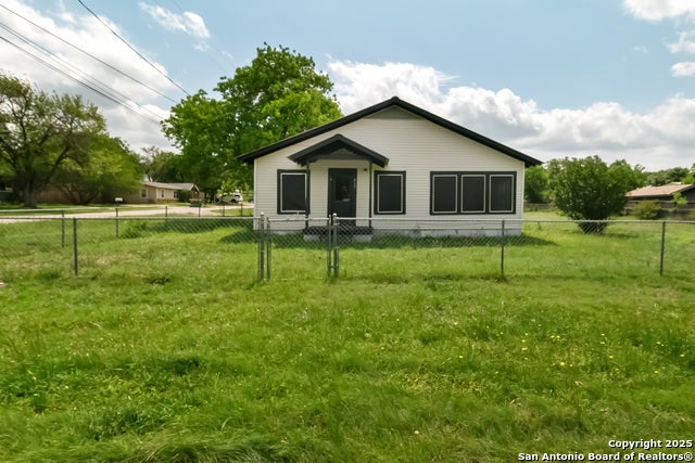 419 Avenue G, Marble Falls