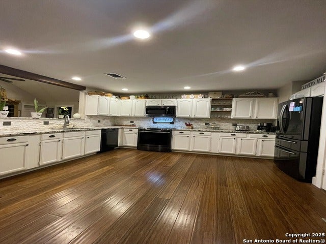 5235 Fm 1863, Bulverde