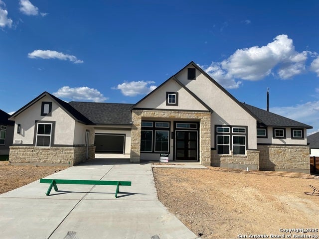 210 Landon Path, Castroville