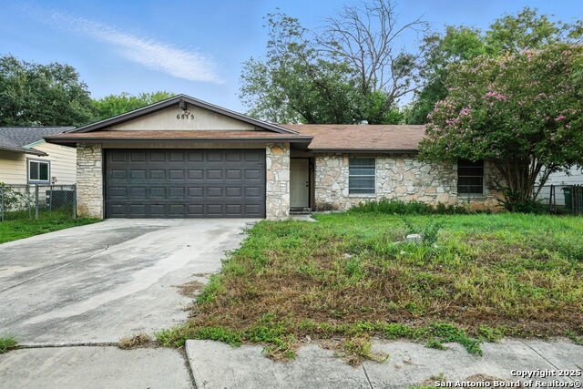 6815 Spring Lark, San Antonio