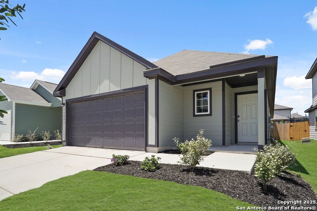 15001 Fischer Garden Drive, San Antonio