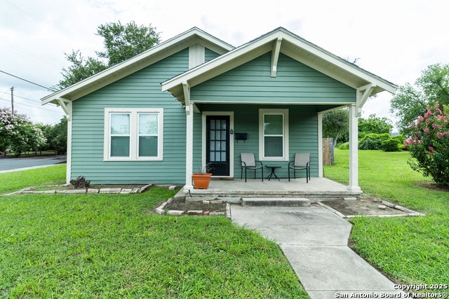 1101 Saint Marys, Beeville