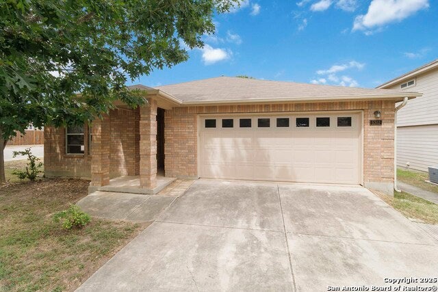5302 Duke Field, San Antonio