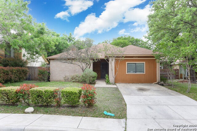 6334 Candleview, San Antonio