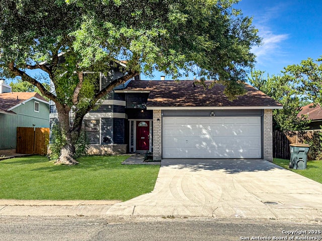 8426 Maple Ridge, San Antonio