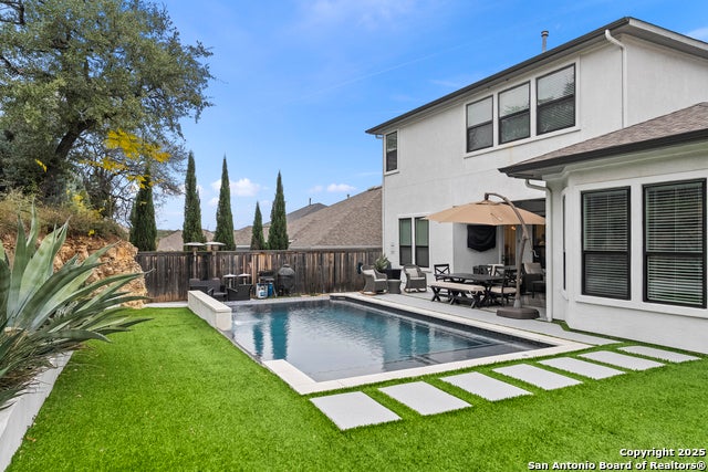 8511 Nichols Sky, Boerne