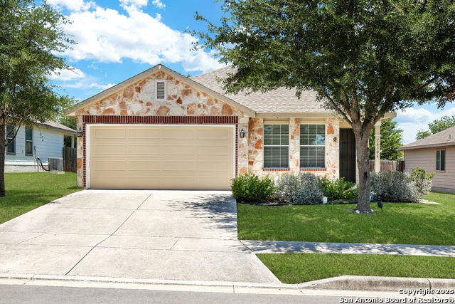 16306 Rosebud Vista, Selma