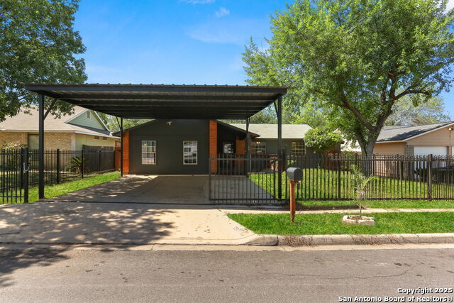 3927 Pipers Ct, San Antonio