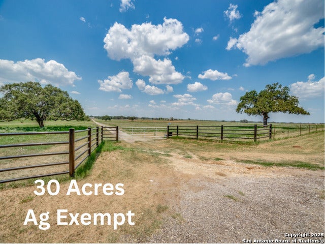 1635 Coble Rd, Poteet