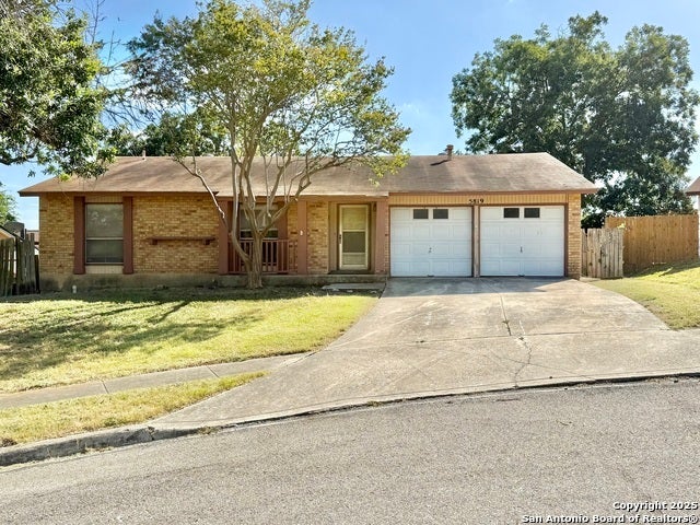 5819 Champions Hill Dr., San Antonio