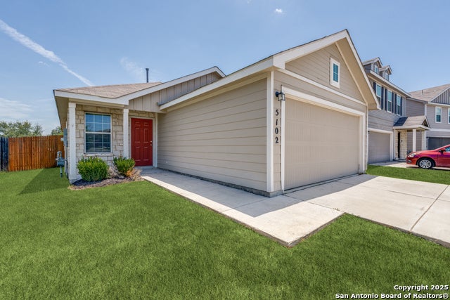 5102 Everett Loop, Converse