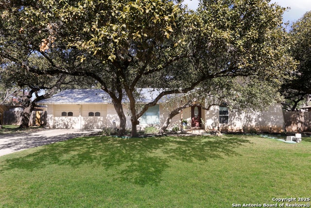 333 Meadowbrook, Hollywood Park