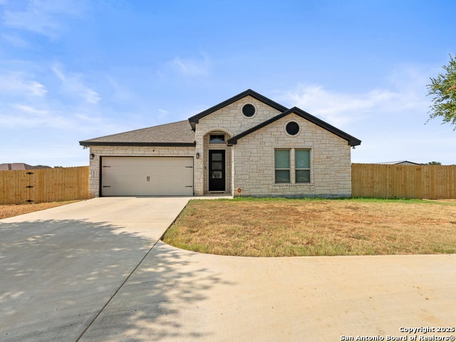 132 Medium Meadow, Lytle