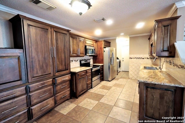 3647 Cameron Springs, San Antonio