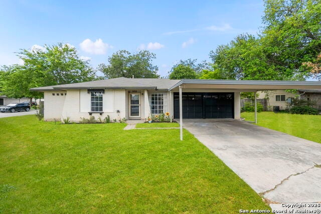 3703 Autumn Lane, Kirby