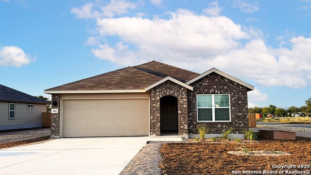 162 Double L Drive, Comfort