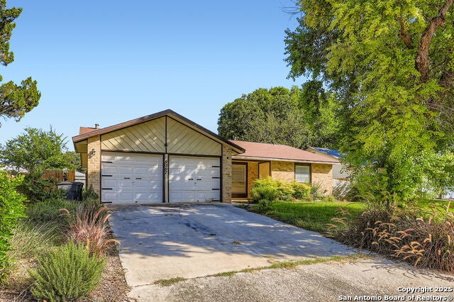 9307 Valley Bend, San Antonio