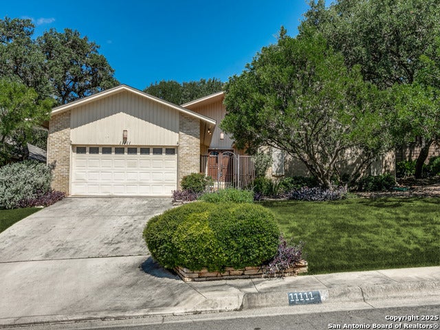 11111 Whisper Meadow, San Antonio