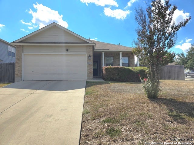 8502 Chickasaw Blf, Converse