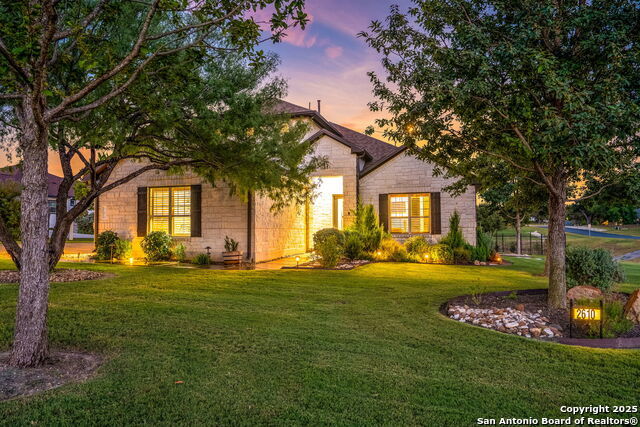 2610 Lions Den, New Braunfels