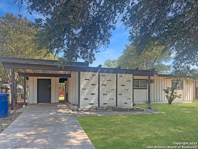 5027 Village Crest, San Antonio