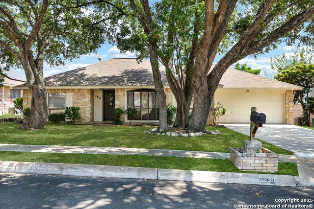 7830 Lark Ridge, San Antonio