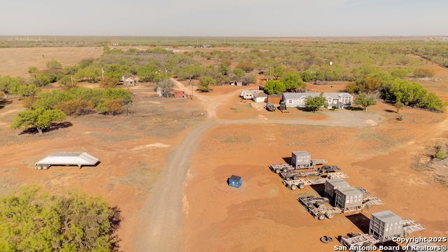 1160 Hwy 85 W, Dilley