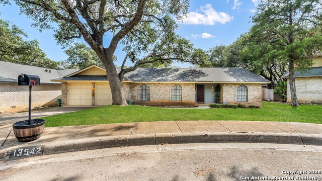 13542 Hollow View, San Antonio