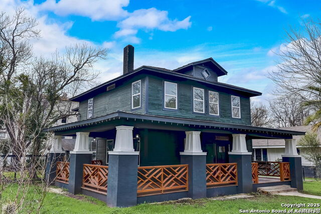 1104 W Mistletoe, San Antonio