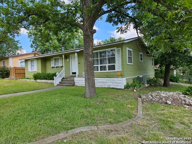302 Blakeley, San Antonio