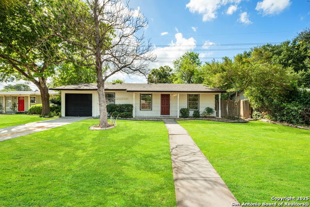 310 N Guilford Dr, San Antonio