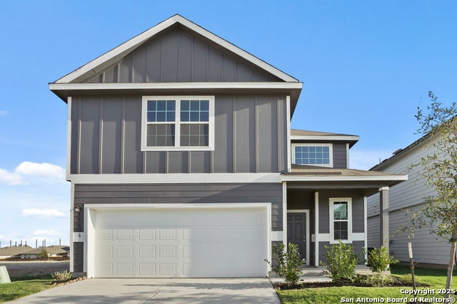 13636 Helton Pass, St Hedwig