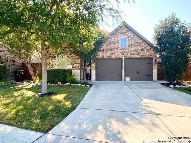 8714 White Crown, San Antonio