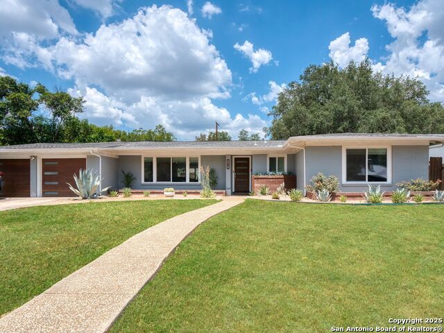 215 Tophill Rd, San Antonio