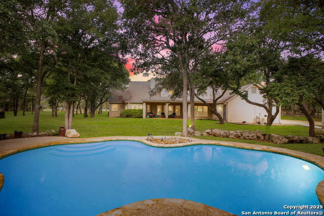 209 Sandy Oaks, Boerne