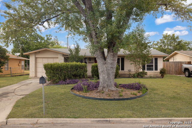 5405 Borchers, Kirby