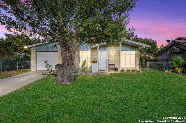 9018 Chaminade, San Antonio