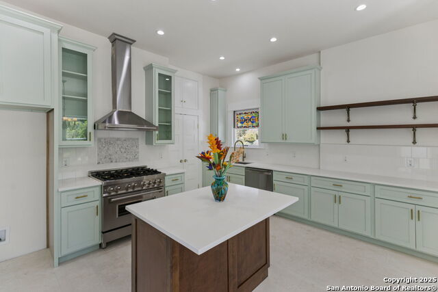 122 Leopold, San Antonio