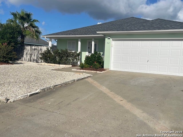 762 S Bay, Aransas Pass
