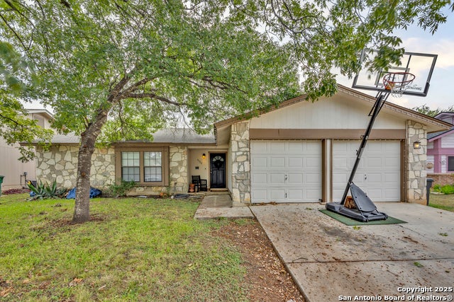 6122 Valley Tree, San Antonio