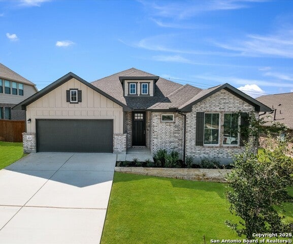 418 Foxtail Valley, Cibolo