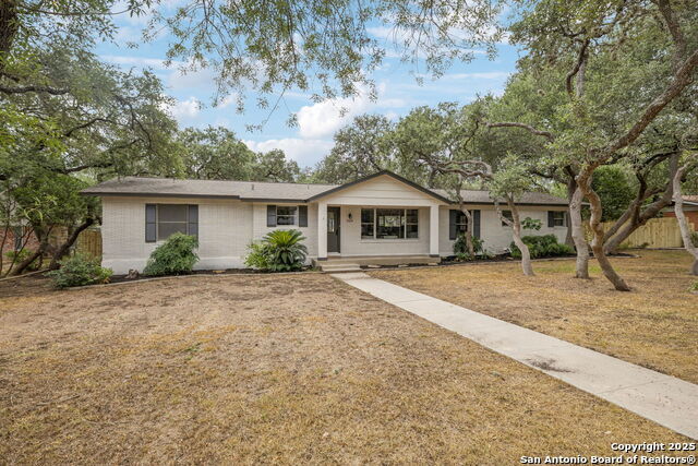 320 El Portal, Hollywood Park