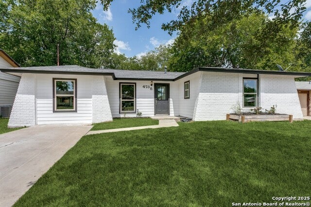 4735 Guadalajara, San Antonio