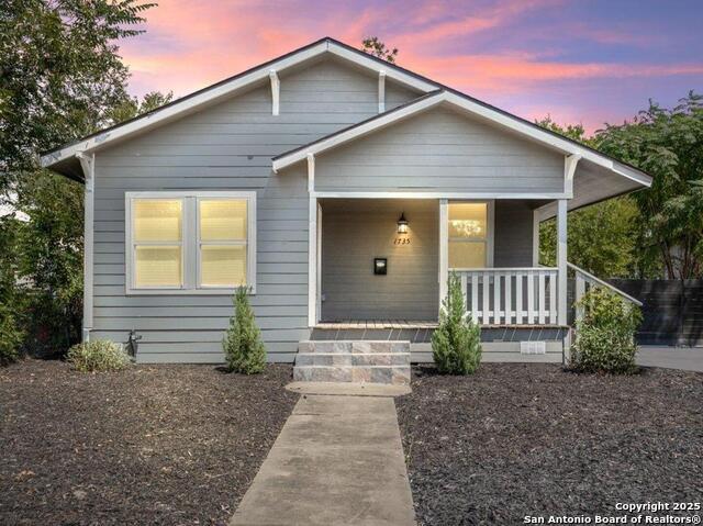 1735 Center, San Antonio