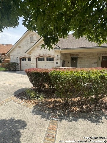 404 English Oaks, Boerne